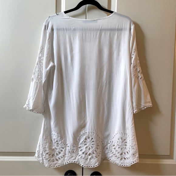 SOLITAIRE women's size medium white eyelet bathing suit cover - Picture 3 of 5